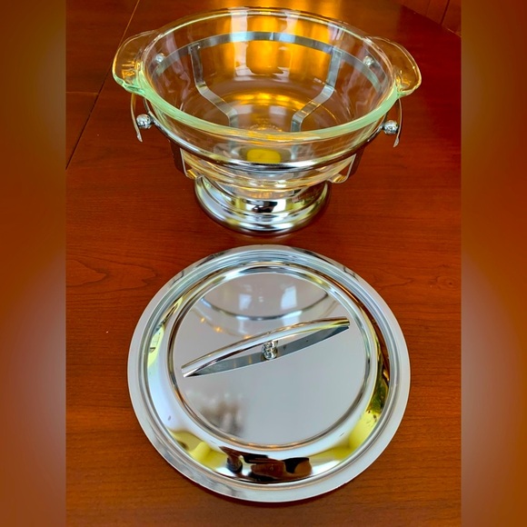 2 Qt Anchor Hocking glass buffet serving dish chrome cover lid & warmer rack - Picture 3 of 5